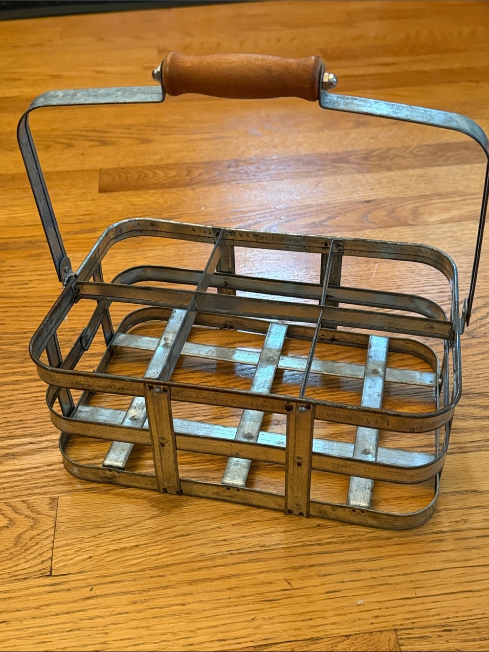 Source Unknown Galvanized Metal Bottle Caddy with Wood Handle